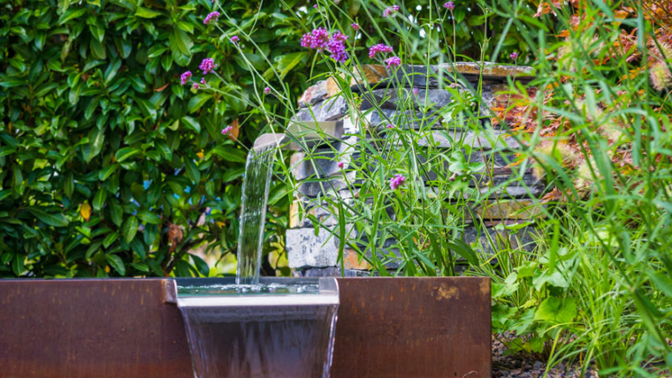 Lounge und Wasser